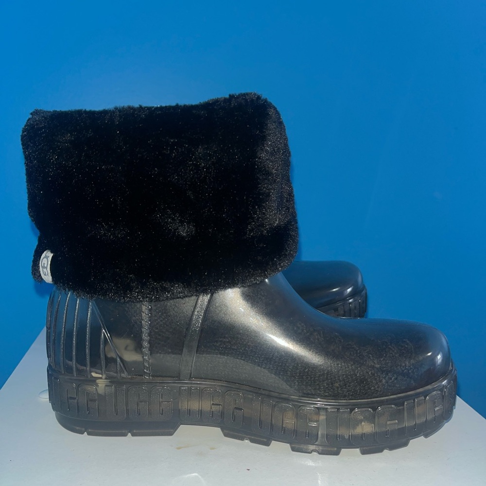 UGG DRIZLITA BOOTS